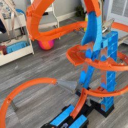 Hot Wheels Track