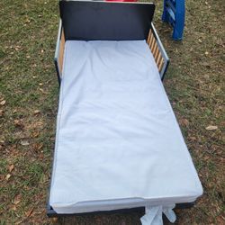 Toddler Bed With Mattress 