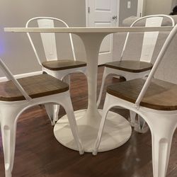 IKEA dining Table And Chairs