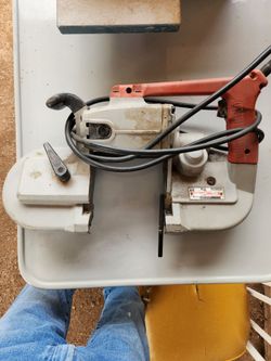 Electric heavy duty bandsaw