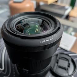 Sigma 18-35mm F/1.8 DC HSM Lens for Canon APS-C DSLR