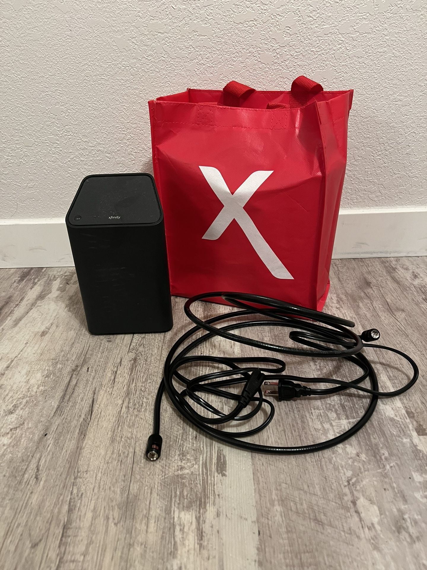 **BRAND NEW** Xfinity WiFi Starter Kit – Modem/Router + Cables – Ready to Install