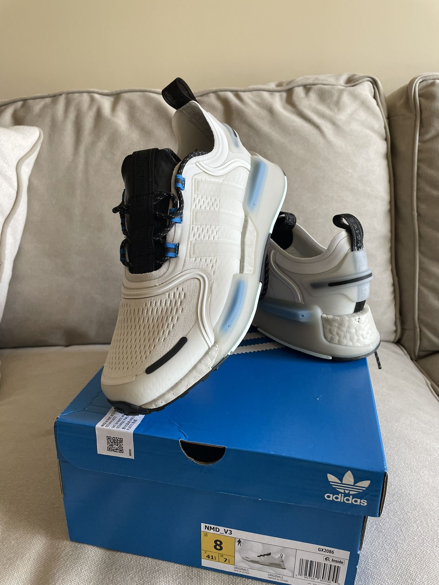 Adidas NMD V3
