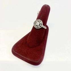 FLAWLESS 10K DIAMOND RING 