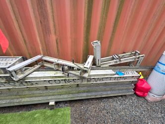 Siding pump jacks