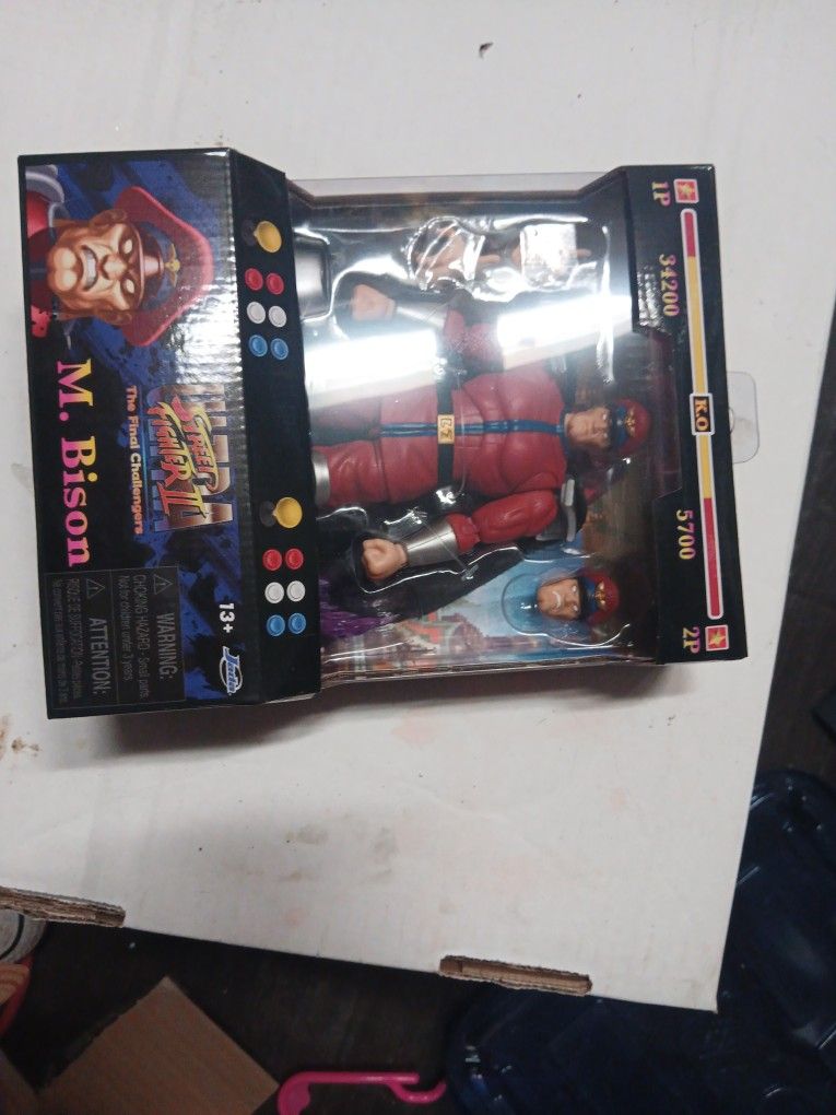 JADA ..STRT FIGHTER..FIGURE