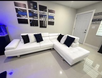 WHITE L Shape Sectional / Adjustable headrests 🛋️