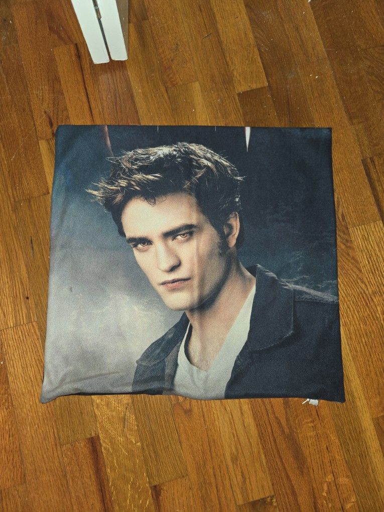 Edward Cullen Throw Pillow (Case)
