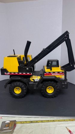 Tonka Mighty 748 Excavator Toy Truck