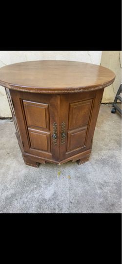 Storage and decorative wood table