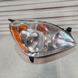 2005 And 2006 Honda CRV Passenger Side Headlight 