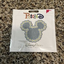 Daisy Baby Blue Unopened Mickey Mouse Disney Patch