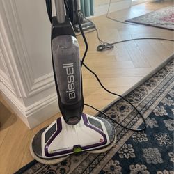 Almost new bosses send wave spin mop