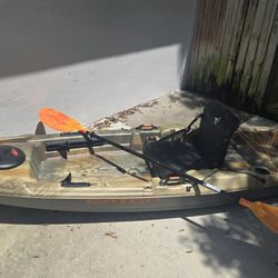 
Pelican Catch Classic 100 Fishing Kayak