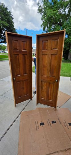 3 interior solid wood 24x80 doors. Framed , ready to install 65$ each.