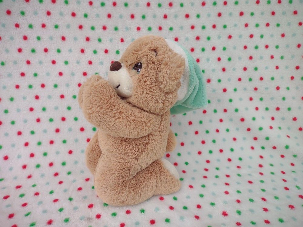 Aurora - Precious Moments - 10" Charlie Prayer Bear
