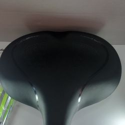 Extra Wide Bicycle Seat