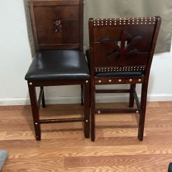 2 Bar Stools 