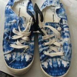 Slip On Sneakers Great For The Beach 🏖️