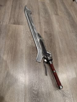 DEVIL MAY CRY RED QUEEN SWORD OF NERO 2009 DMC4 REPLICA BY UNITED CUTLERY 42”