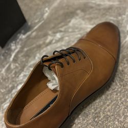 **NEVER WORN**  Men’s Gordon Rush Douglas Dress Shoes in Cognac Sz. 9