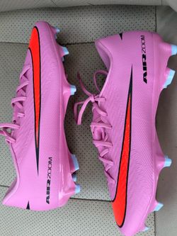 Brand New Nike Zoom Cleats