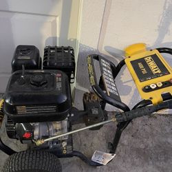 Dwalt Power Washer