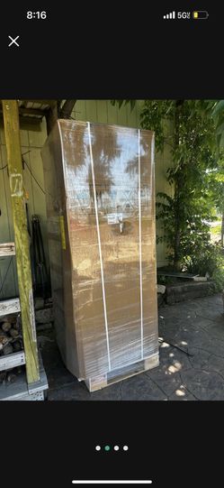 Refrigerator NEW IN BOX 