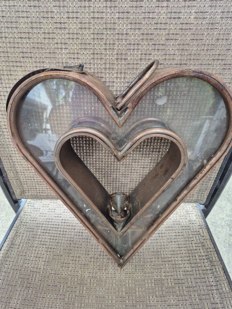 Birds Feeder  H 14"1/2, W 12" 1/2, D  3"