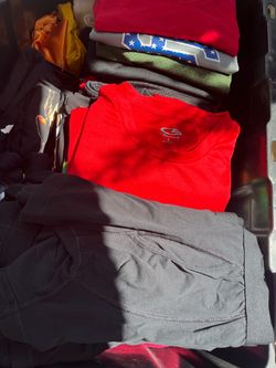 Sudaderas playeras y más