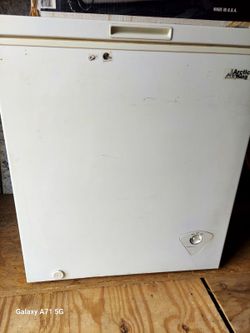 Deep freezer
