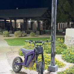 Purple Sparkle Tuttio E-bike 