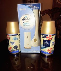 Glade Diffuser with 2 refills $10- X Streets Ray and Higley