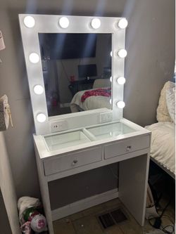 Vanity With Chair
