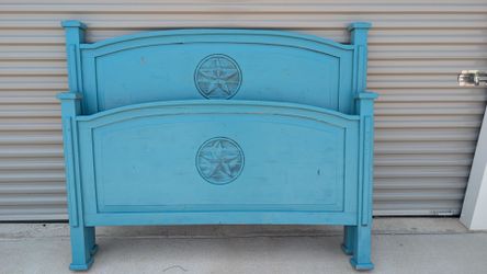 Solid Wood Queen Headboard and Footboard