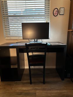 Black modern student desk