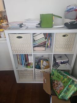 White bookshelf one shelf broken baskets not included