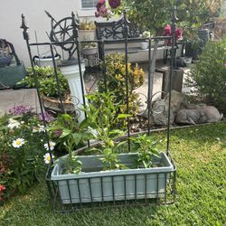 Wrought iron planter