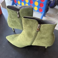 Green Suede-like Ankle Boots Size US 10 / EU 41