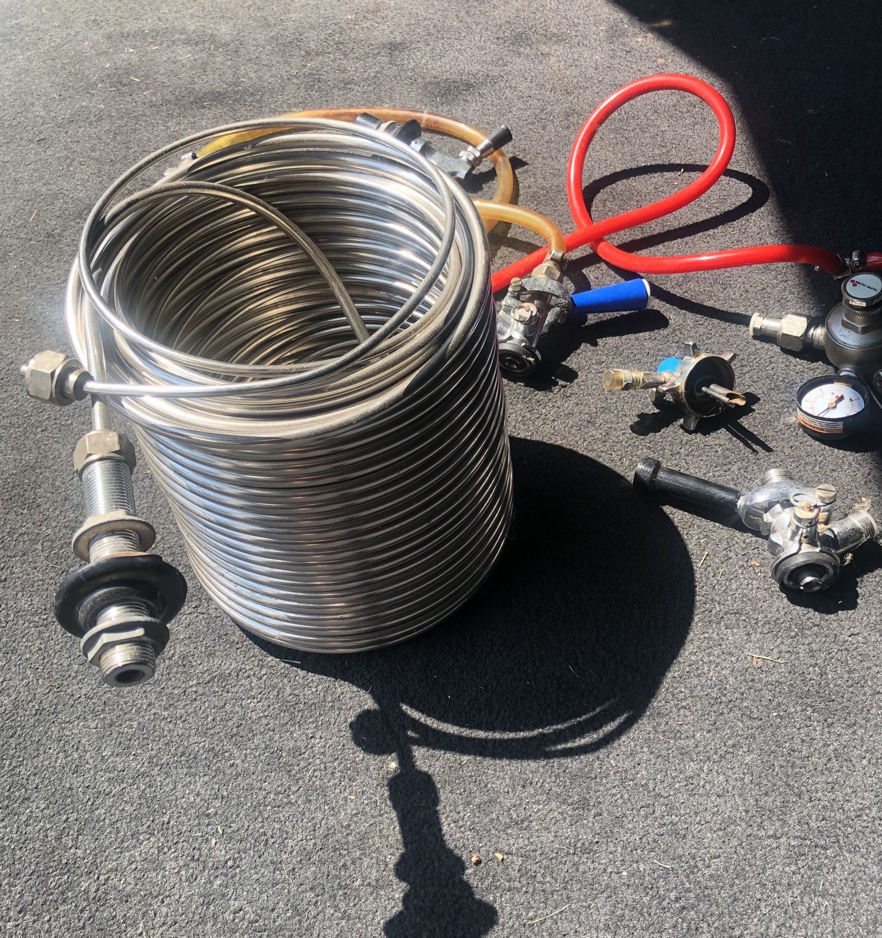 Draft beer cooling coil system