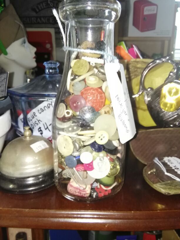 Milk bottle pint size with buttons