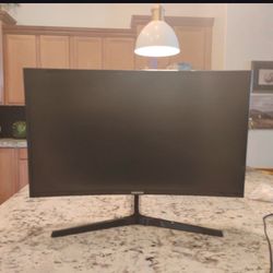 Samsung 27 inch curved screen. , made in 2023 !
