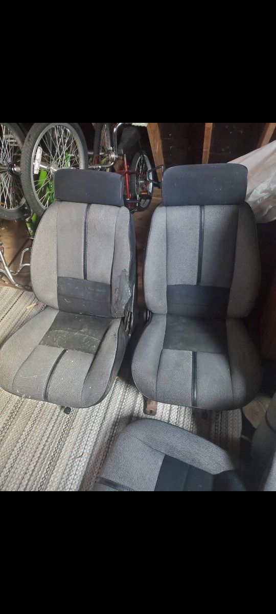 3rd Gen Camaro Iroc Z Complete Seats