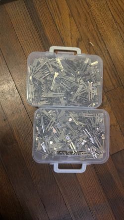 Hair clips