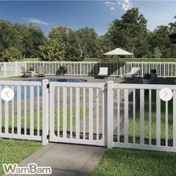 White Vinyl Fence With Gate 