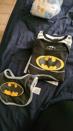 Baby body suit and bib