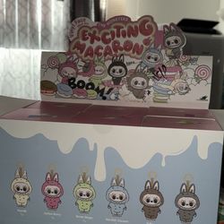 Exciting Macaron Labubu