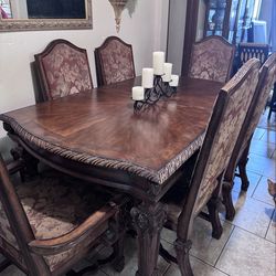 6 piece dinning table & china….mesa con 6 sillas y china