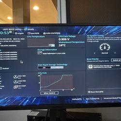 i7 - 10700  32Gb DDR 4.    1TB SSD.  27 in Monitor.  Keyboard And Mouse