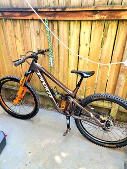 2024 Pivot Firebird Pro XT